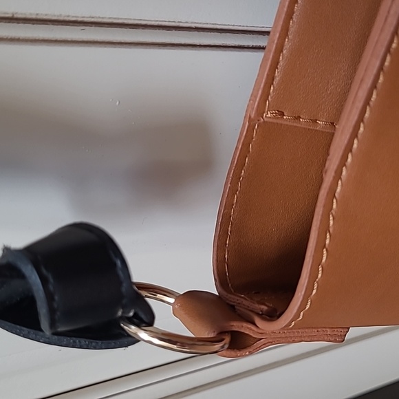 Sole Society Tan and Black Handle Purse - Picture 3 of 10